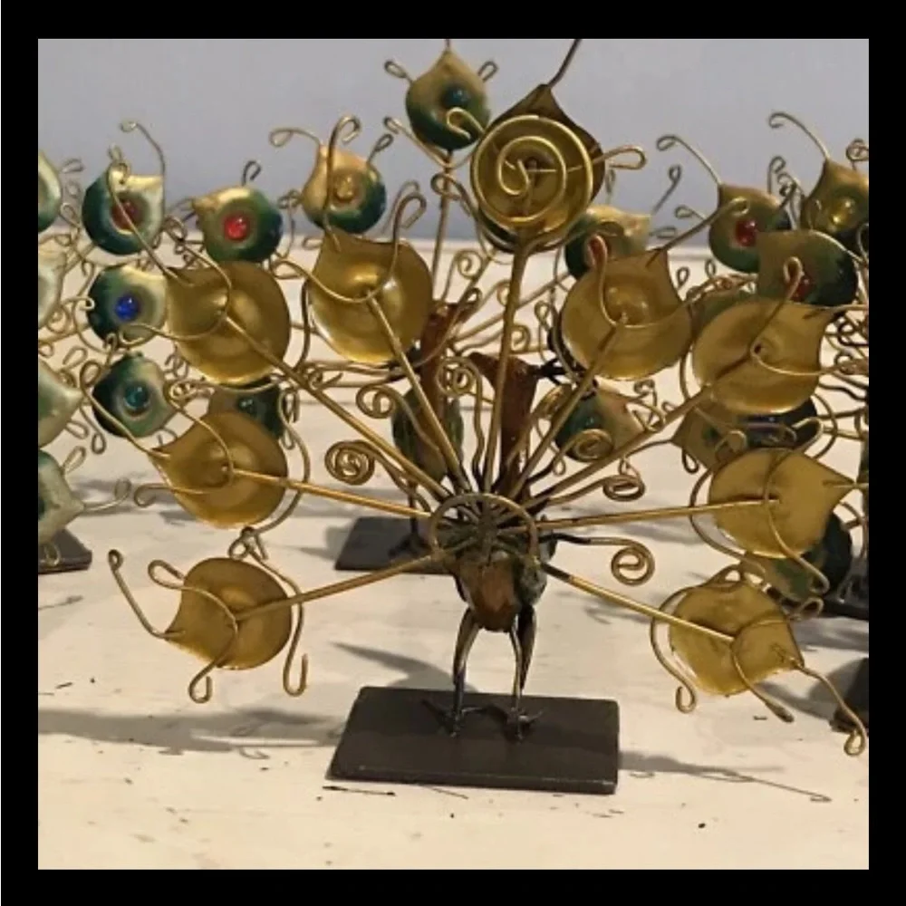 Vintage Pier 1 Imports Decorative Brass Wire Peacock Place Card Holder Figurines